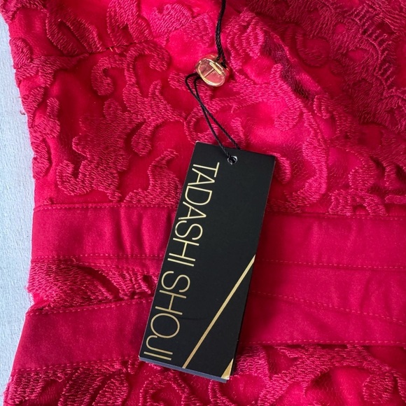 Tadashi Shoji Red Floral Lace Scalloped V Neck Formal Mini Dress Size 2P NWT - Picture 5 of 11